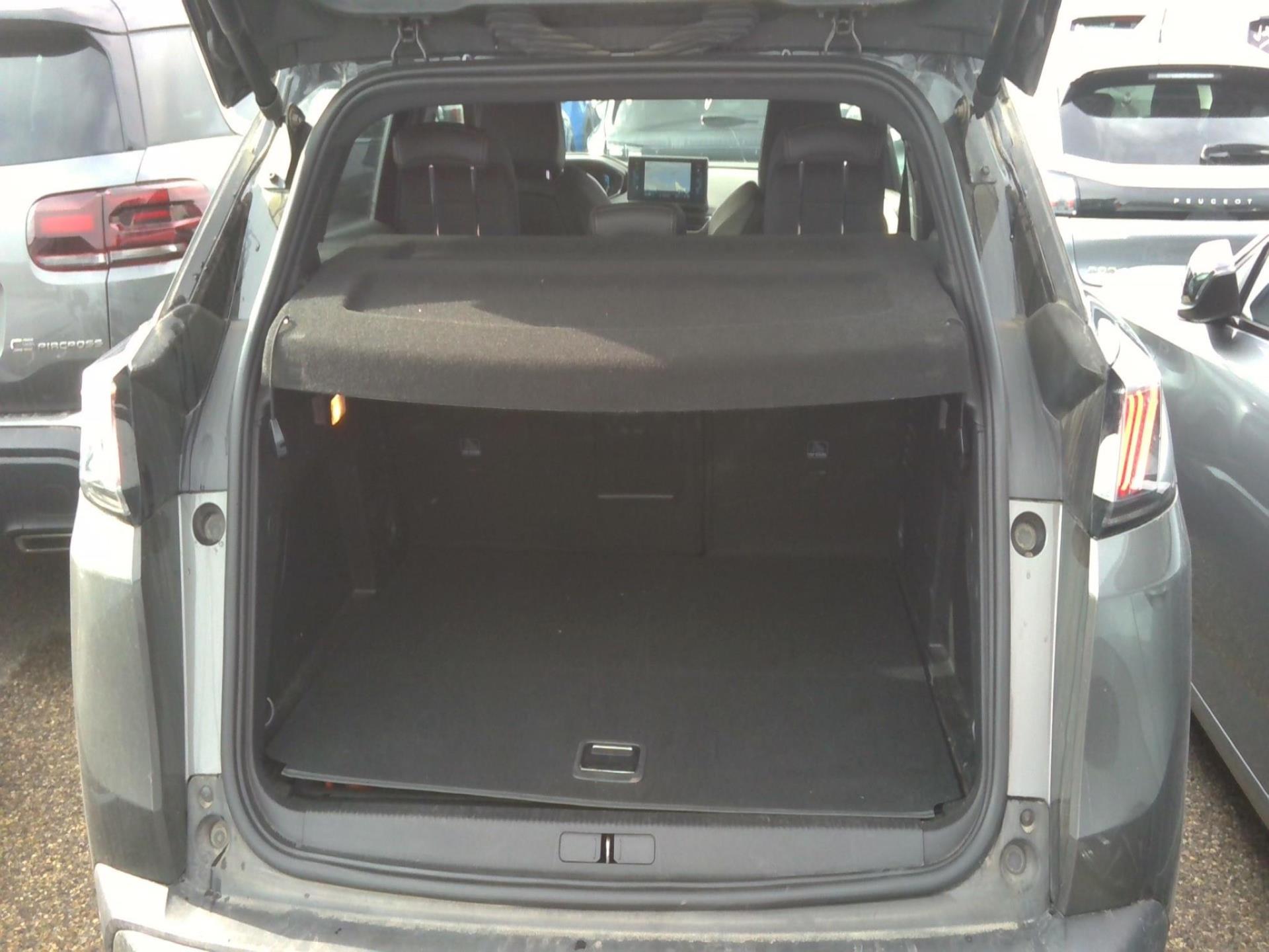 Peugeot 3008 Hybrid 225 e-EAT8 GT 2022