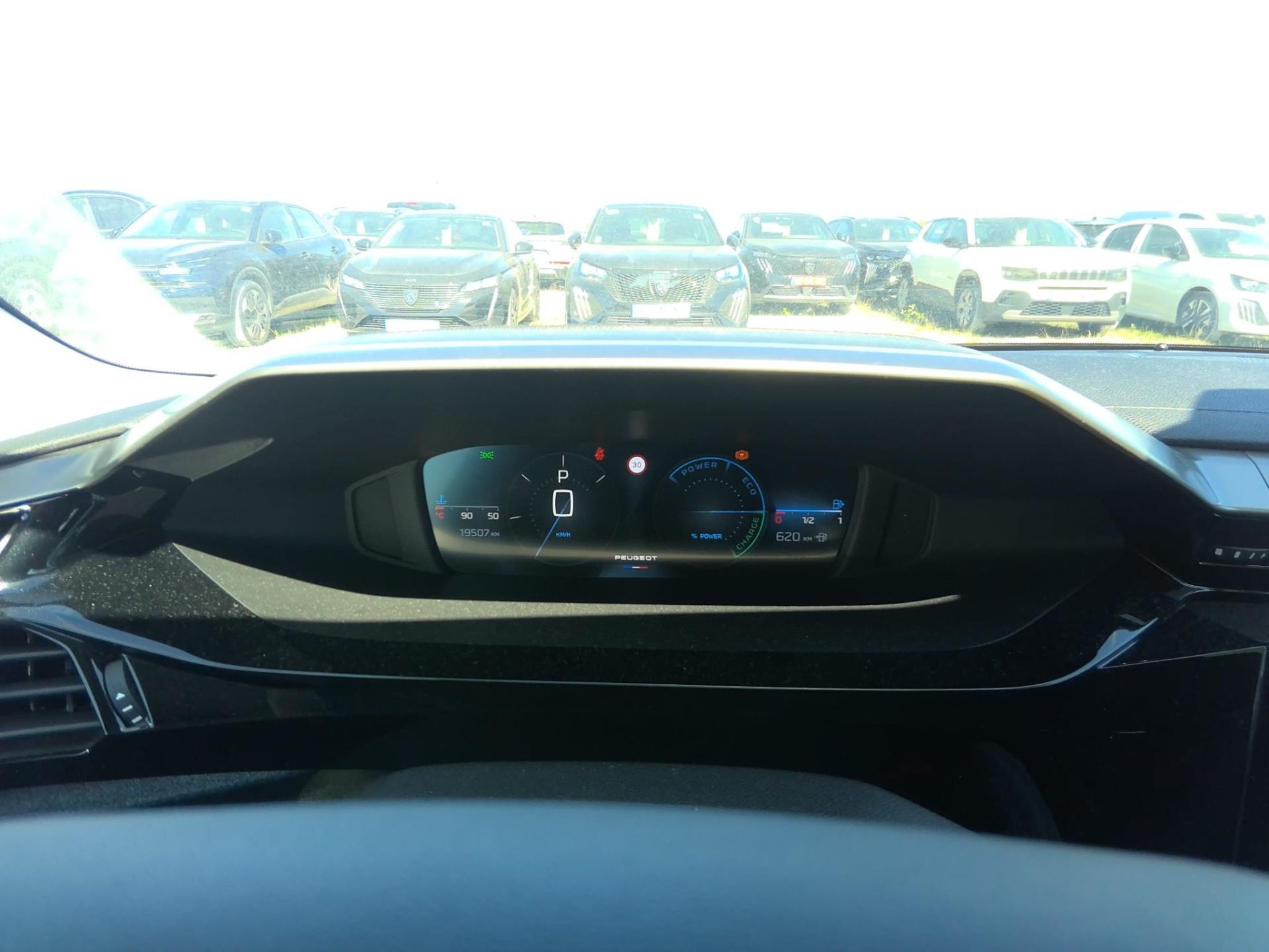 Peugeot 308 SW Hybrid 145 e-DCS6 Allure 2025