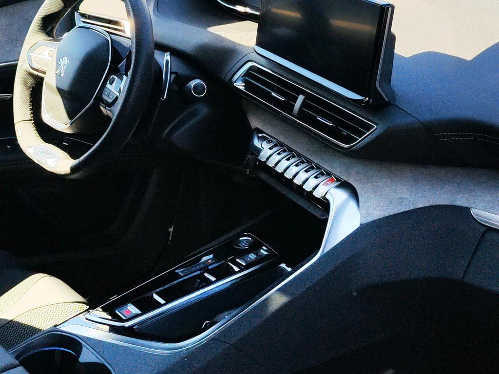 Peugeot 3008 Hybrid 225 e-EAT8 GT 2023