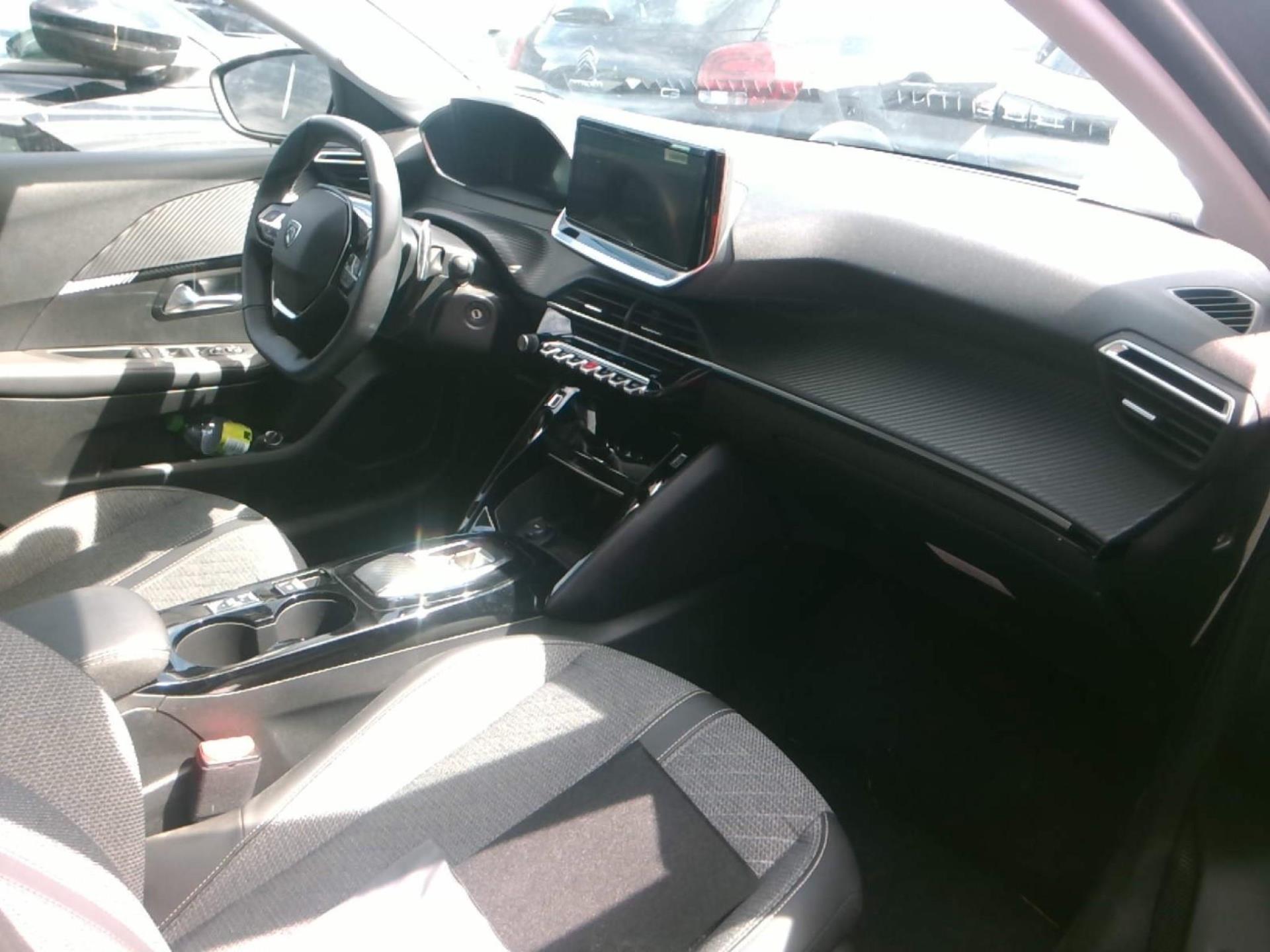 Peugeot 208 Hybrid 100 e-DCS6 Allure 2025