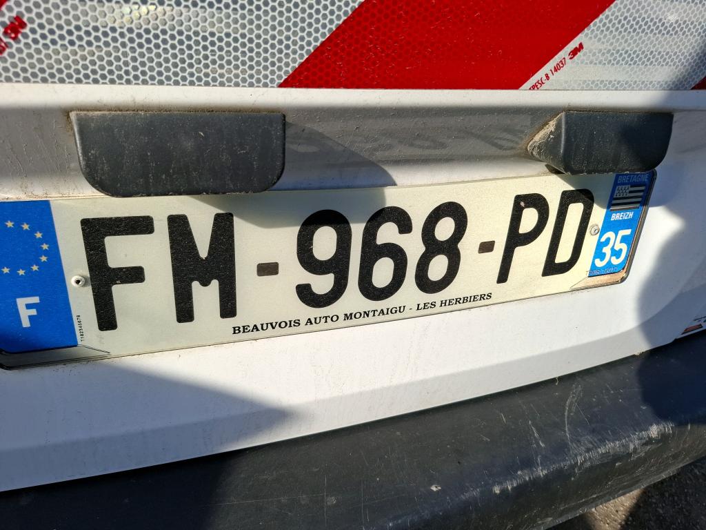 Peugeot PARTNER FOURGON STANDARD 650 KG BLUEHDI 100 S&S BVM5 ASPHALT 2019