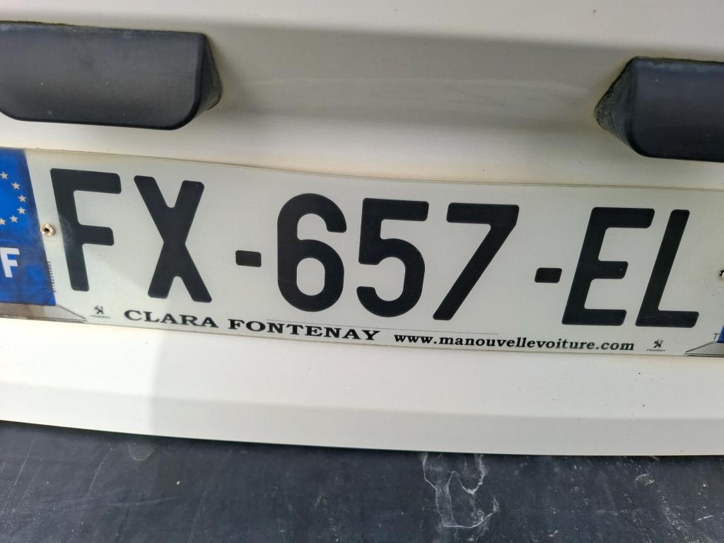 Peugeot PARTNER FOURGON STANDARD 650 KG BLUEHDI 100 S&S BVM5 PREMIUM 2021