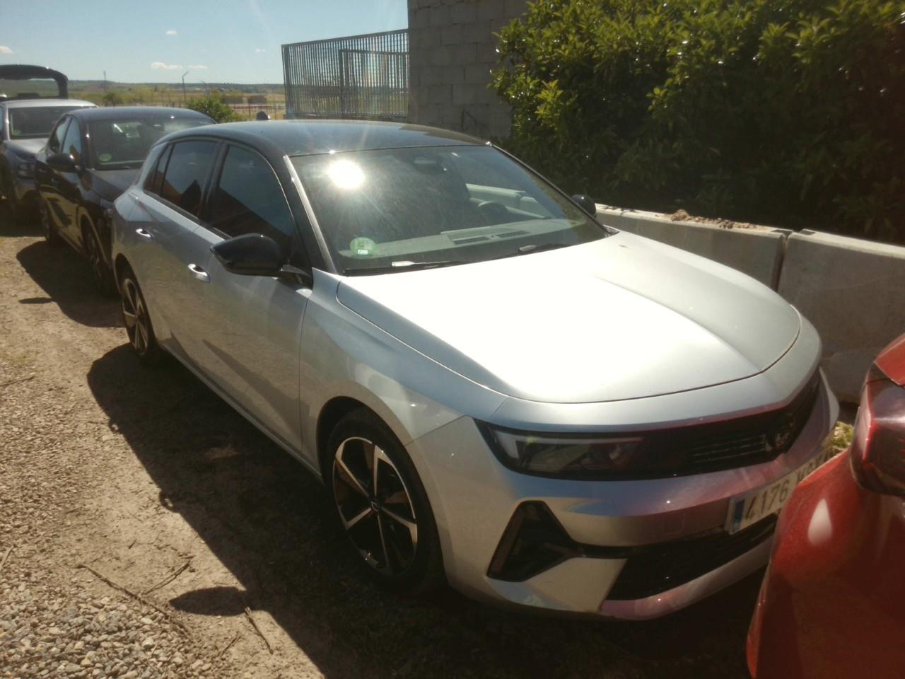 Opel Astra Astra 5P GS 1.2T XHT MT6 S/S 130 CV (96kW)