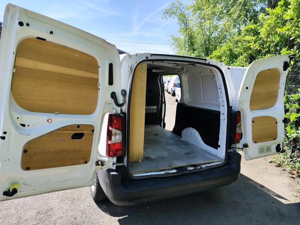 Peugeot PARTNER FOURGON LONG 950 KG BLUEHDI 100 S&S BVM5 ASPHALT 2021