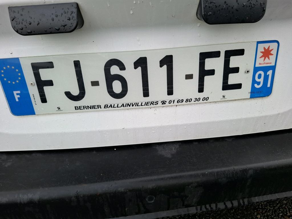 Peugeot PARTNER FOURGON STANDARD 650 KG BLUEHDI 100 BVM5 PREMIUM 2019