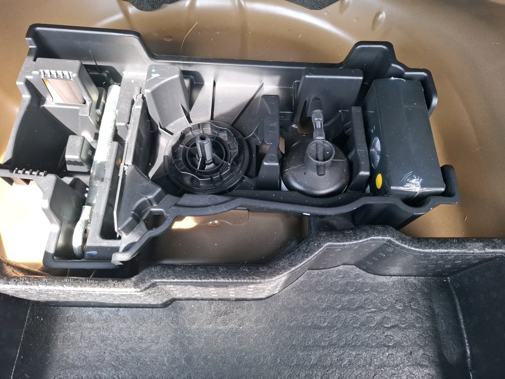 Peugeot 2008 BlueHDi 130 S&S EAT8 Allure Pack 2022
