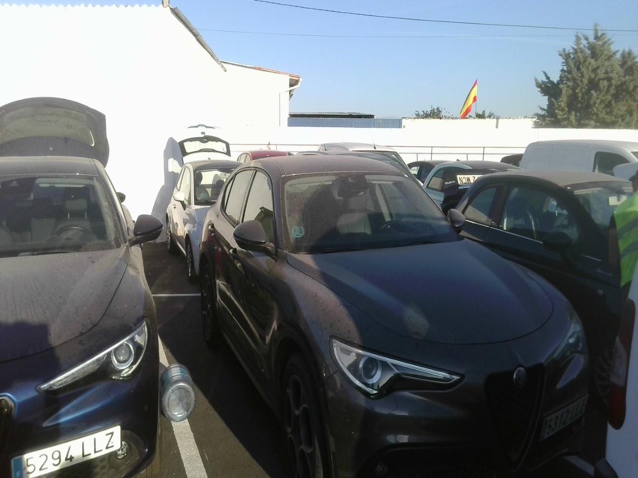 Foto Alfa Romeo Stelvio 3