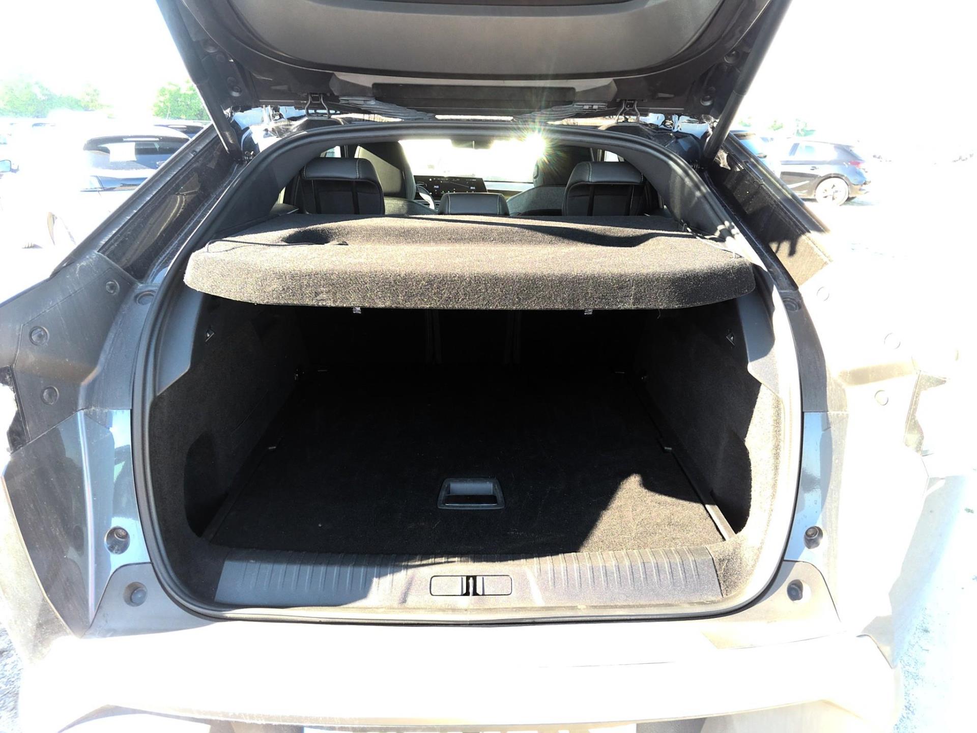 Peugeot 3008 Hybrid 136 e-DCS6 GT 2024