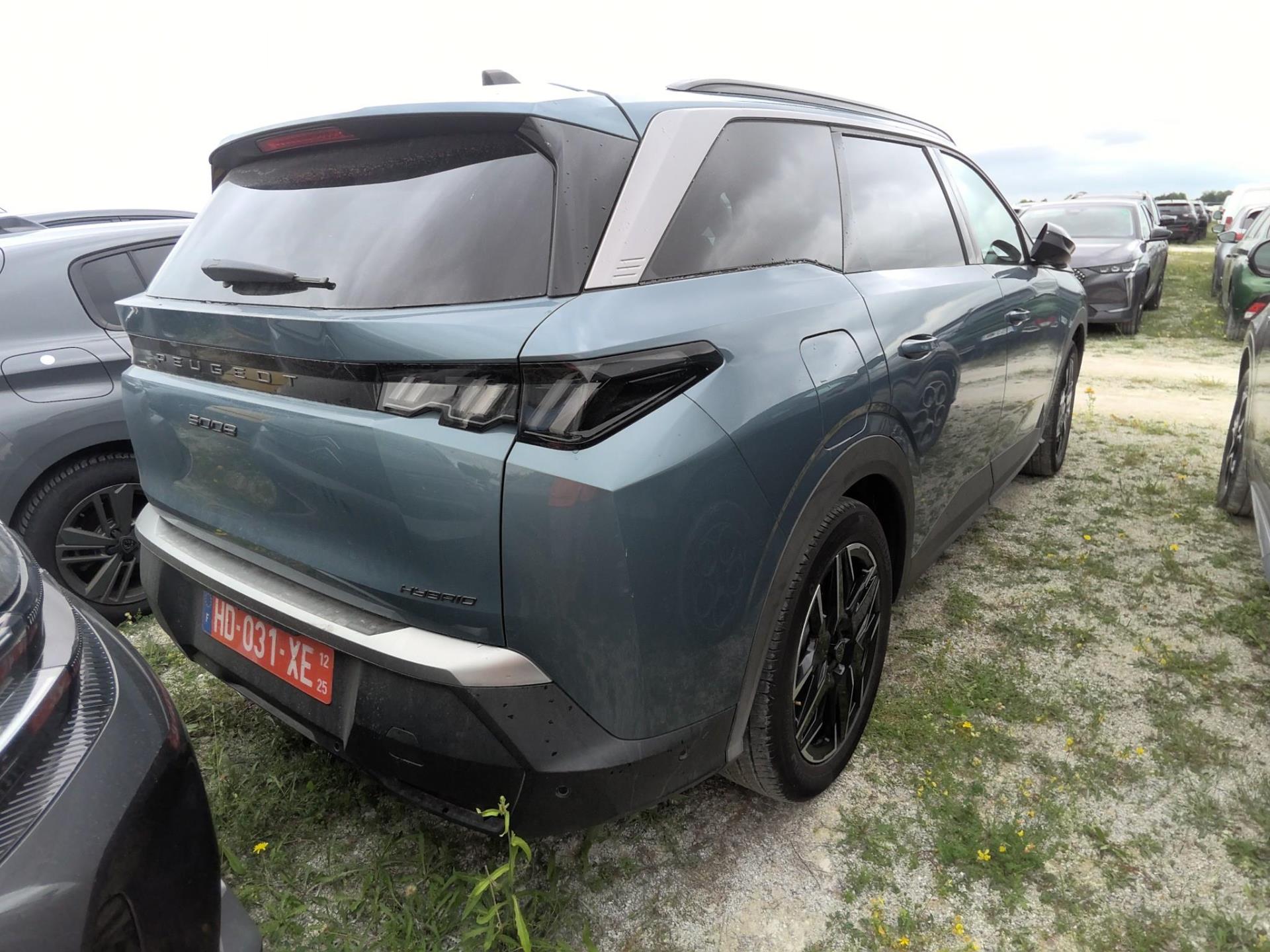 Peugeot 5008 Hybrid 145 e-DCS6 Allure 2025