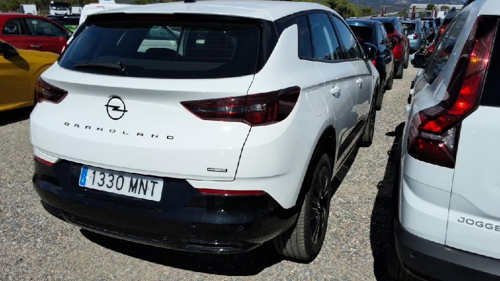 Foto Opel Grandland PHEV 6