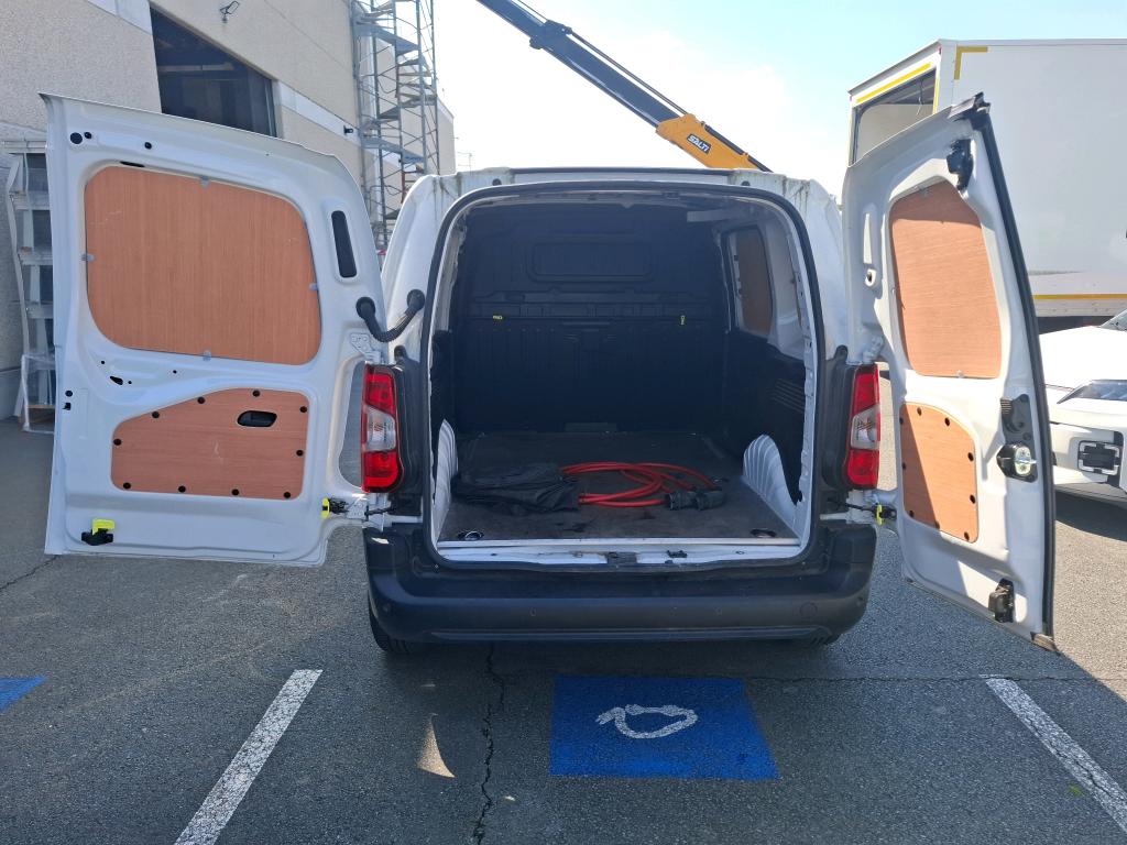 Peugeot E-PARTNER FOURGON M 800 KG 136 CH BATTERIE 50 KWH  2023