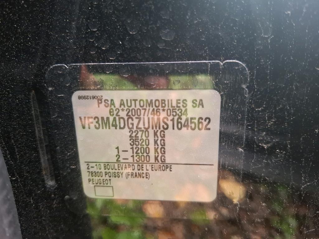 Peugeot 3008 Hybrid 225 e-EAT8 Roadtrip 2021