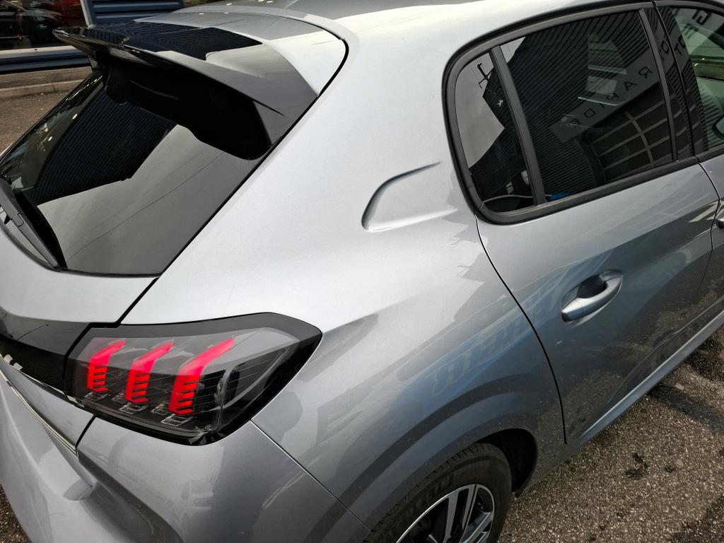 Peugeot 208 PureTech 100 S&S EAT8 Allure 2022