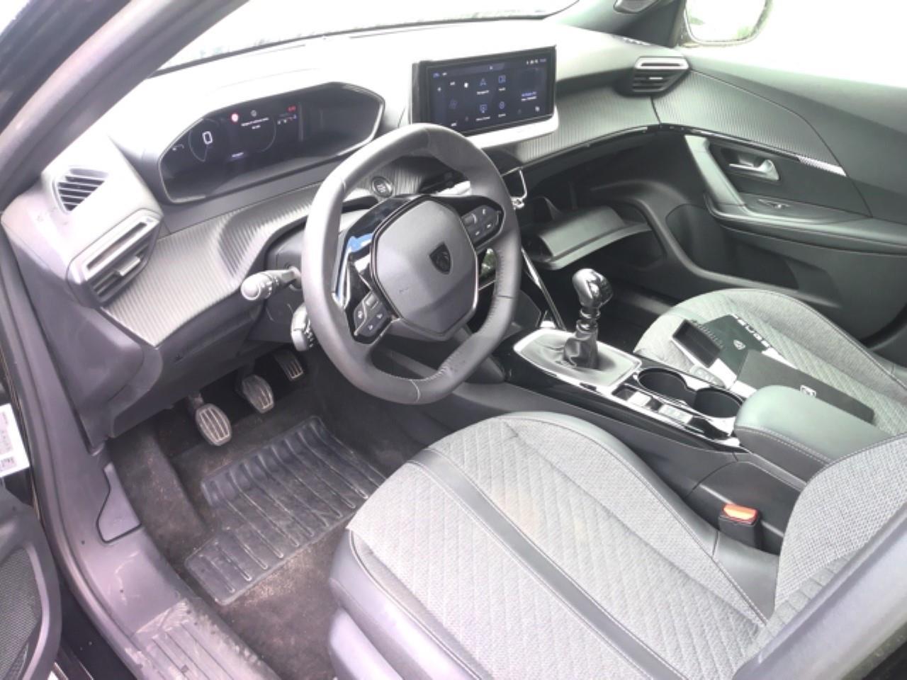 Foto Peugeot 2008 8