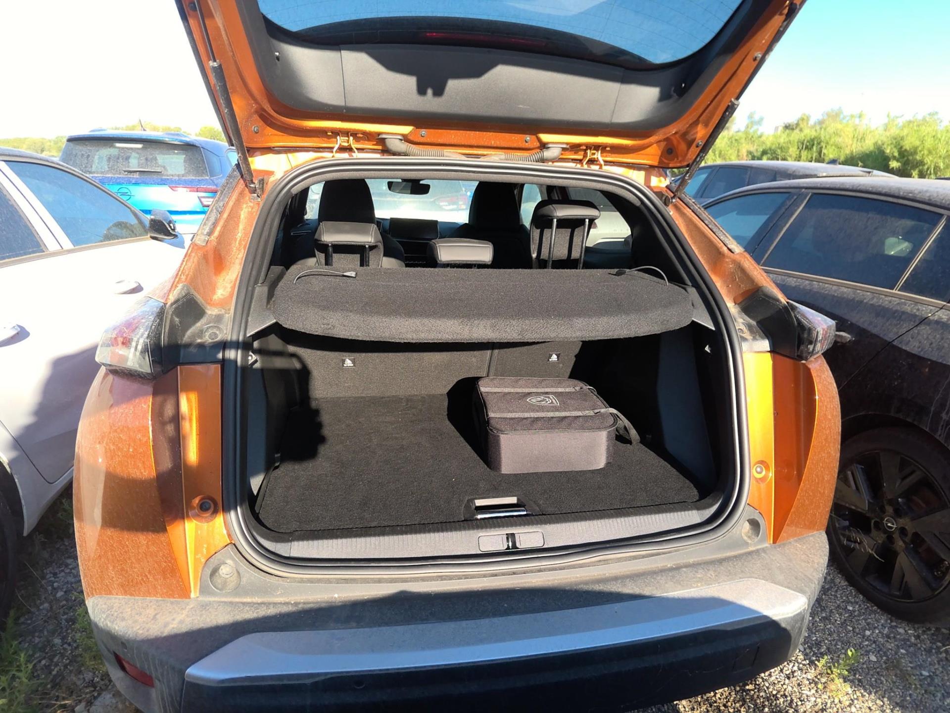 Peugeot 2008 Electrique 136 ch GT 2023