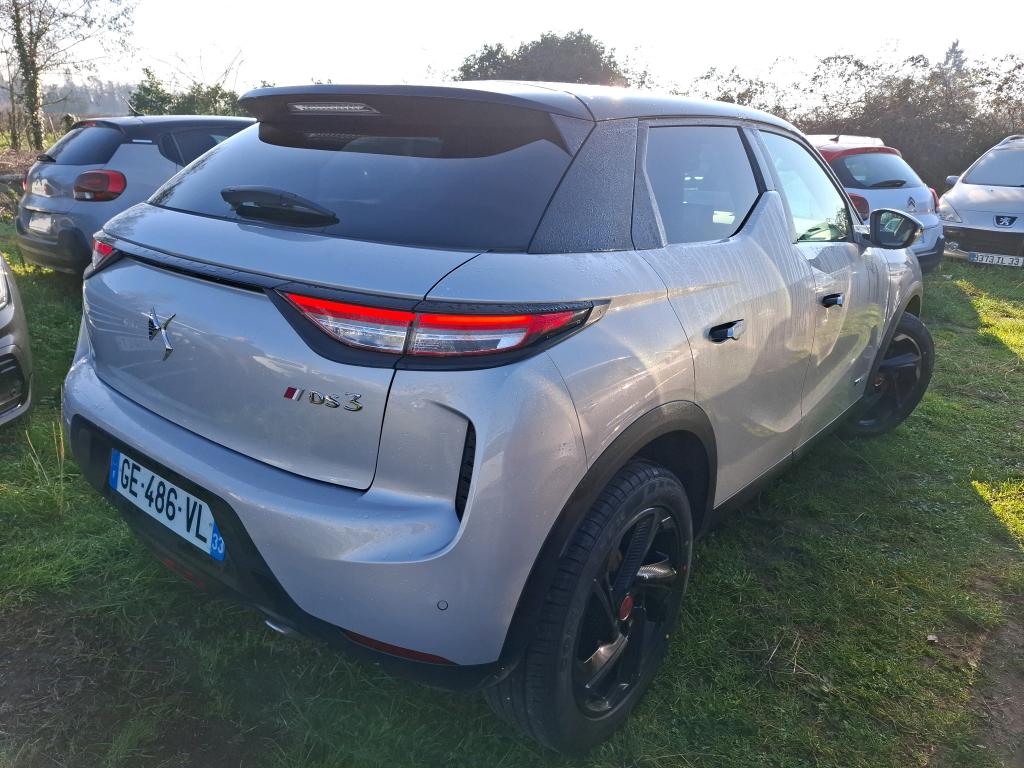 DS DS3 Crossback BlueHDi 130 EAT8 Performance Line+ 2022