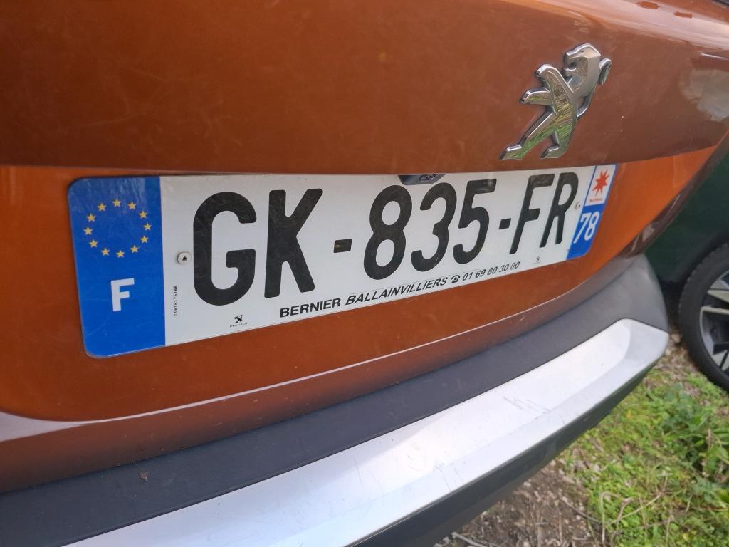 Peugeot 2008 BlueHDi 130 S&S EAT8 Allure 2022