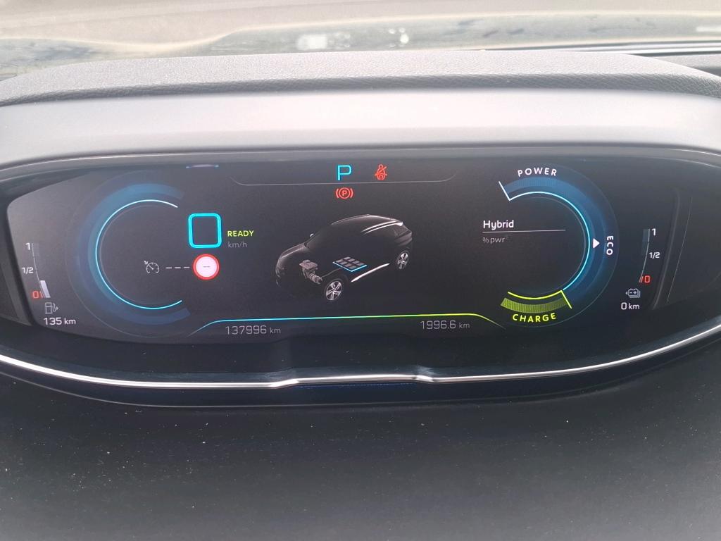 Peugeot 3008 Hybrid 225 e-EAT8 Roadtrip 2021