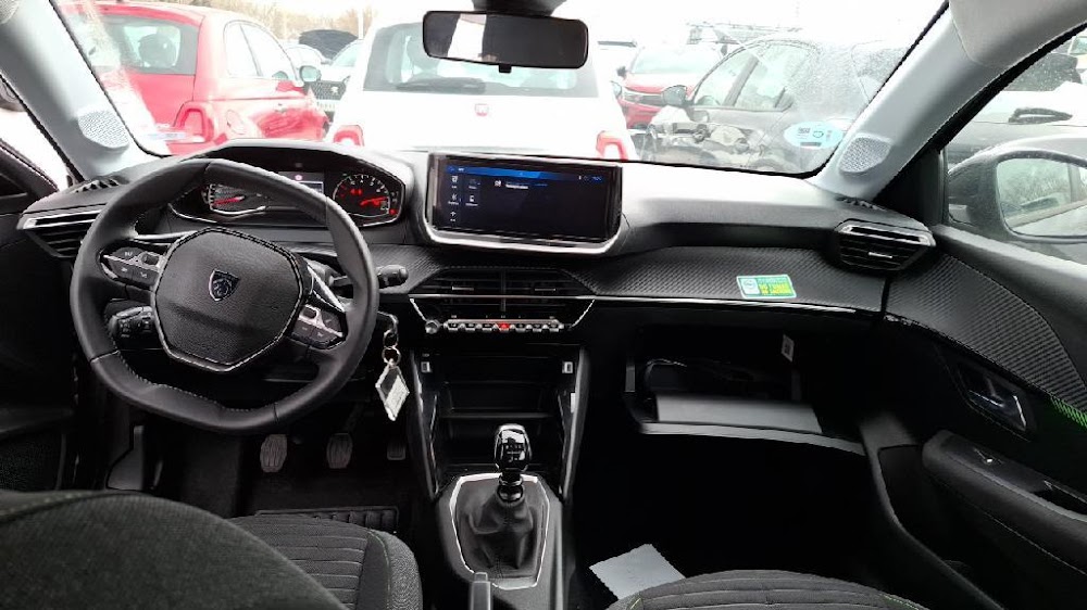 Foto Peugeot 208 12