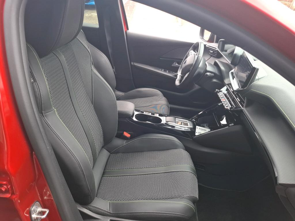 Peugeot 208 Electrique 156 ch 54 kWh GT 2024
