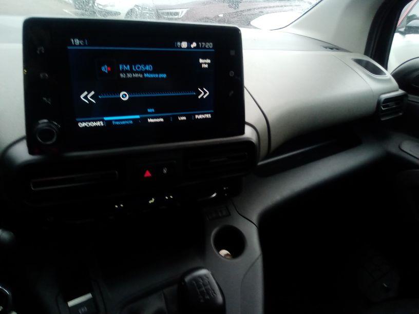 Foto Peugeot Rifter 9