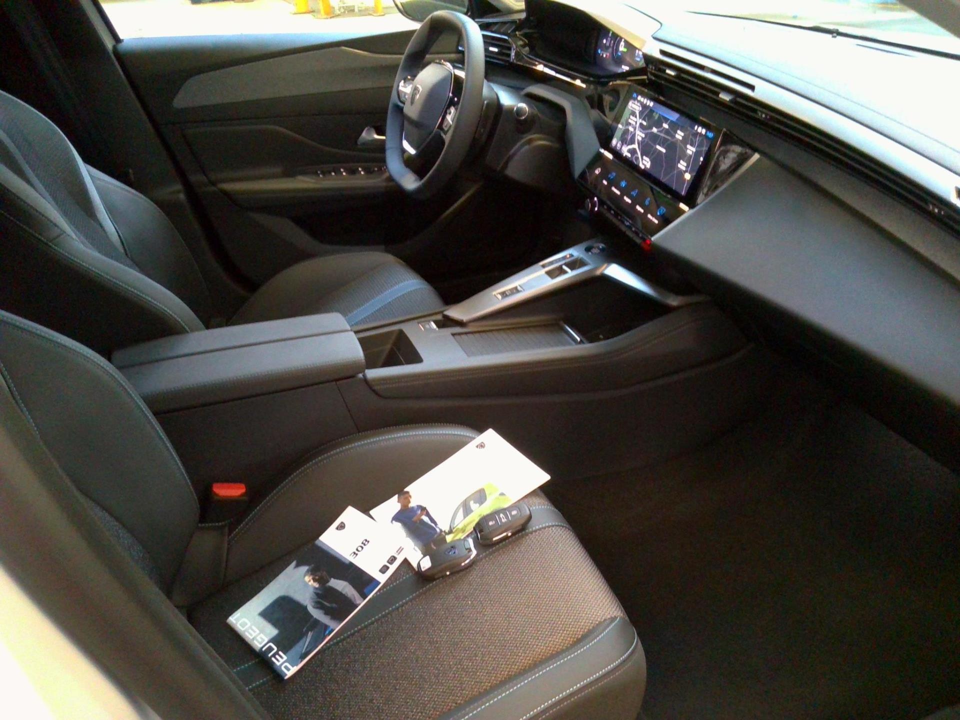 Peugeot 308 SW PHEV 180 e-EAT8 Allure 2024