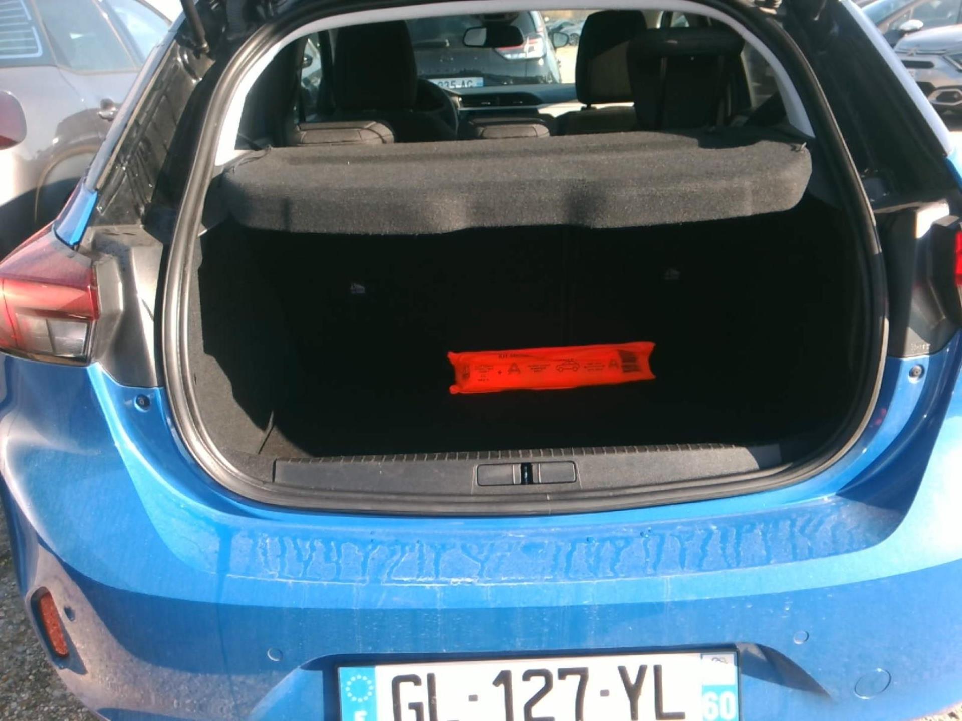 Opel CORSA F