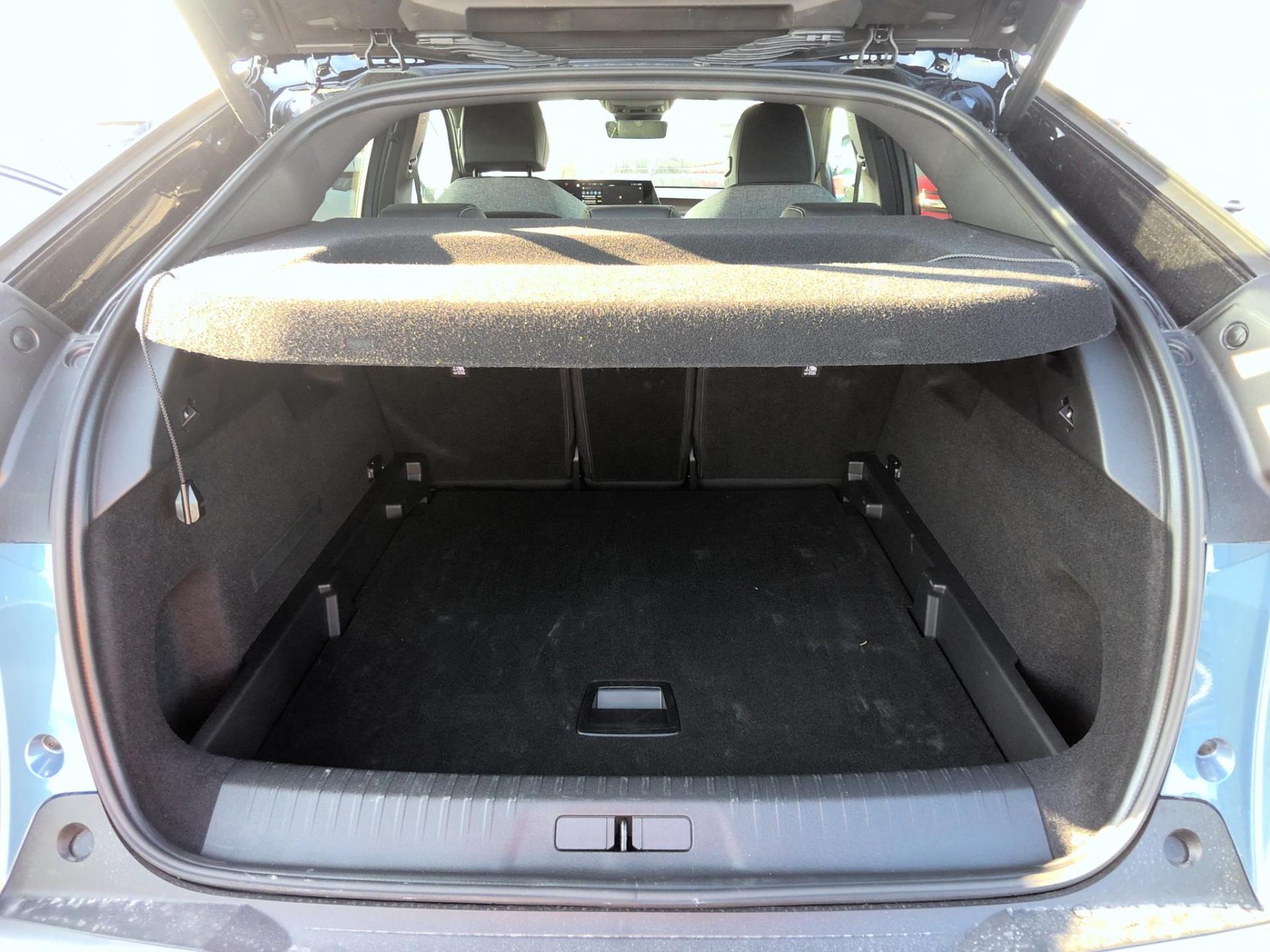 Peugeot 3008 Hybrid 136 e-DCS6 GT 2025