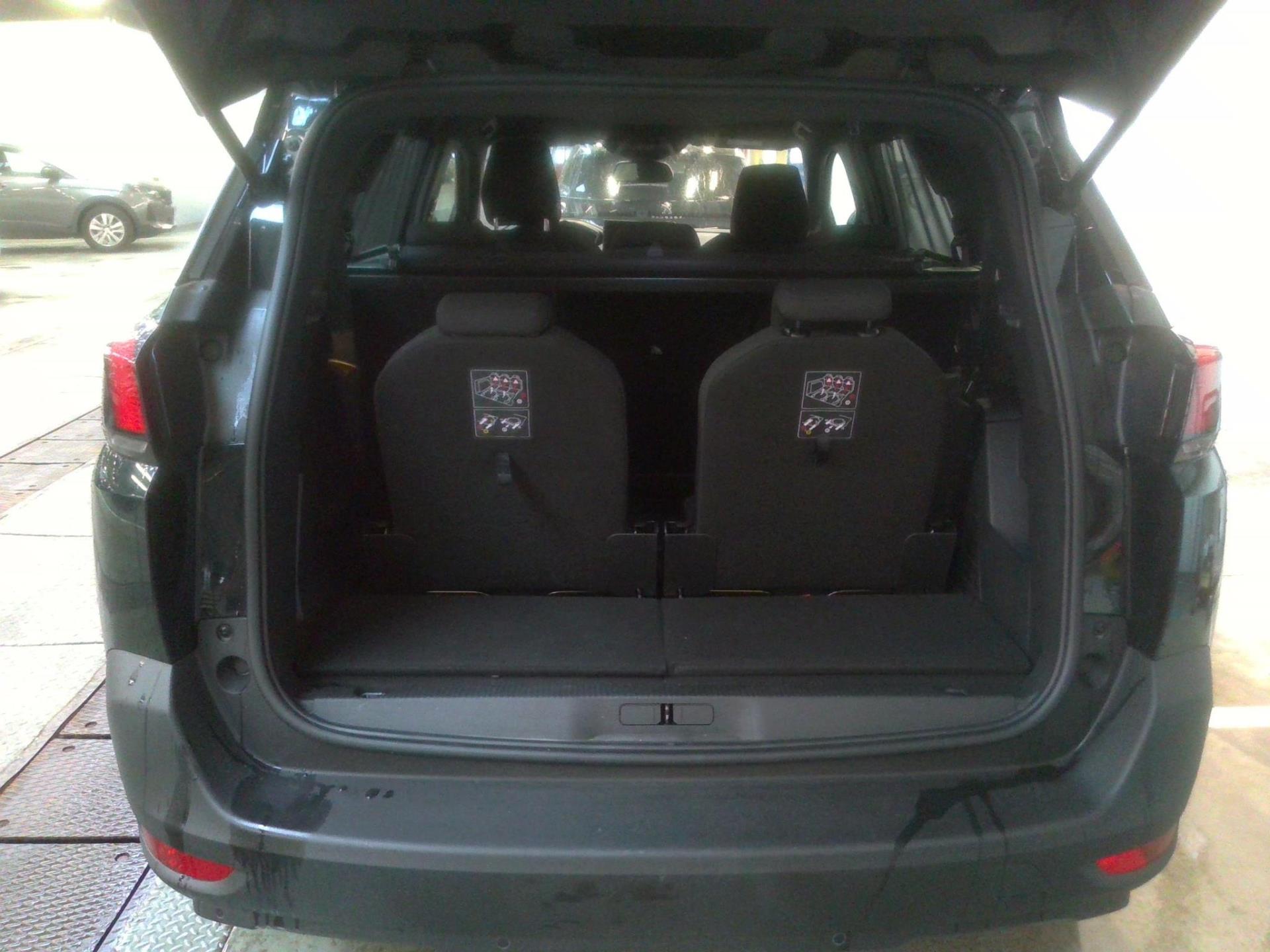 Peugeot 5008 BlueHDi 130ch S&S EAT8 Active Pack 2023
