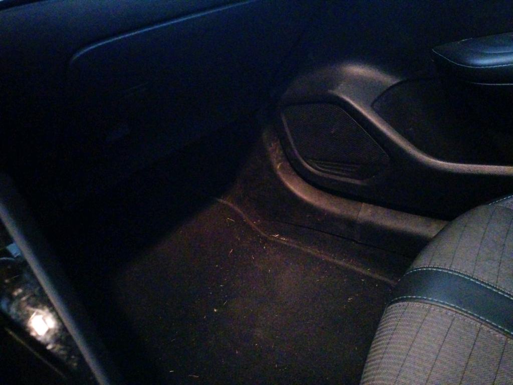 Peugeot 208 BlueHDi 100 S&S BVM6 Allure Pack 2022