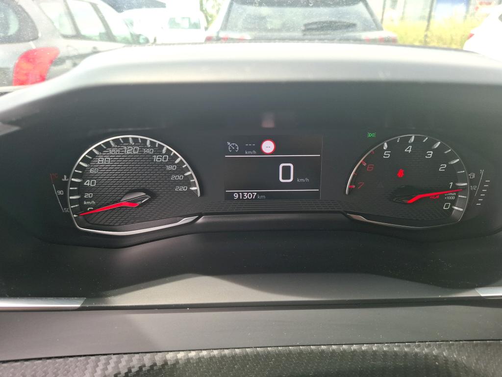 Peugeot 2008 PureTech 130 S&S BVM6 Active Pack 2021