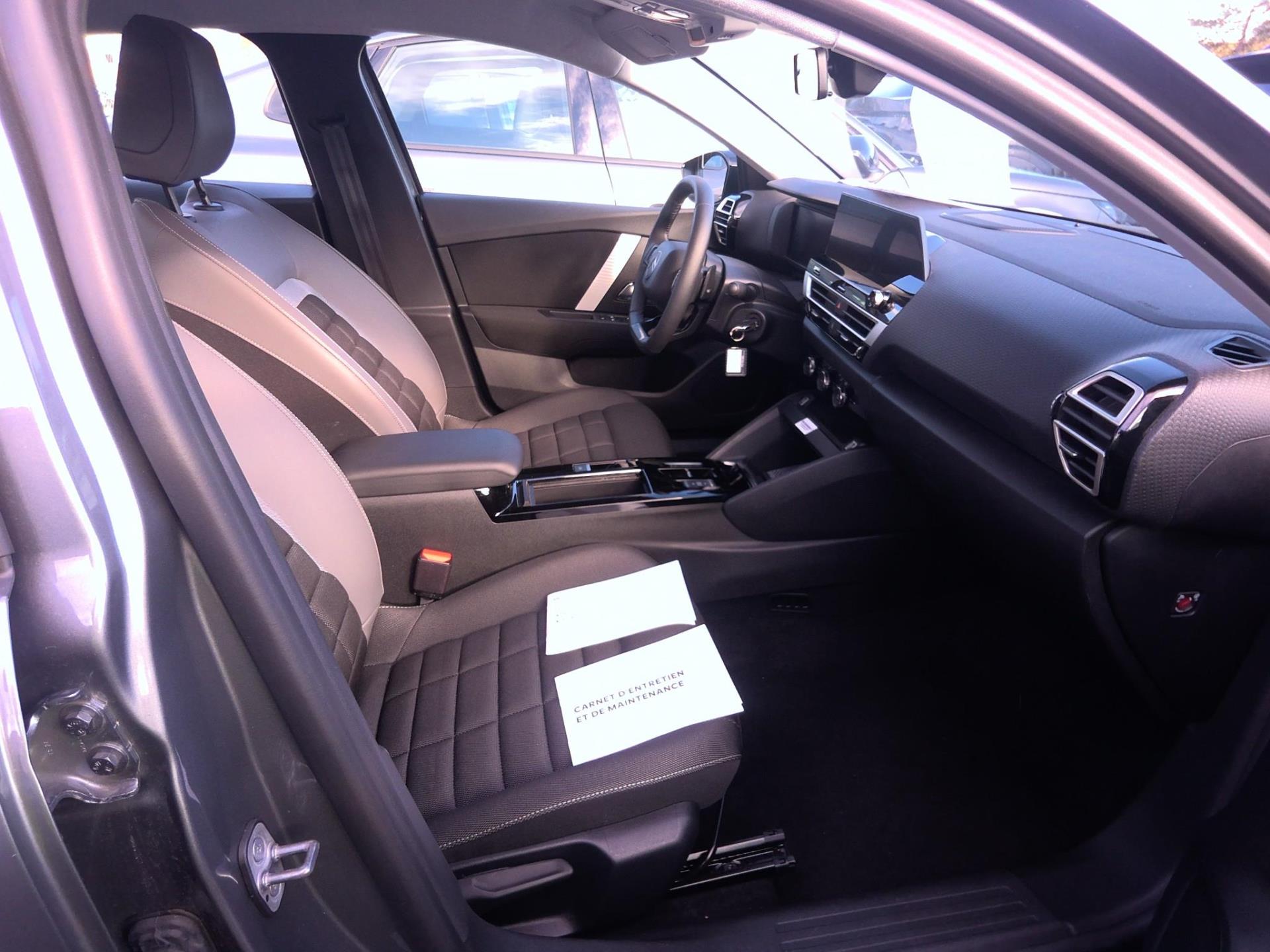 Citroen C4 X Hybride 136 e-DCS6 Plus 2025