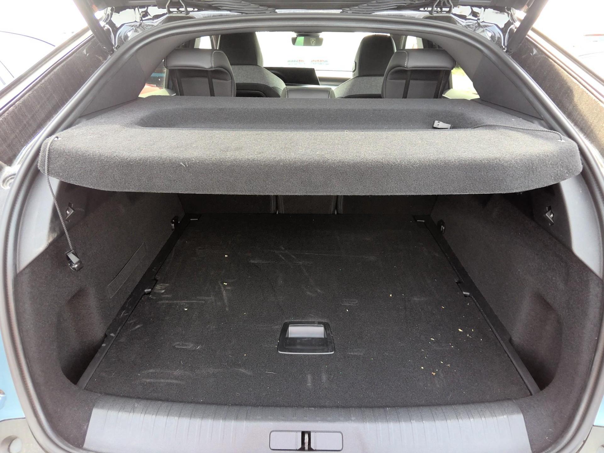 Peugeot 3008 Hybrid 136 e-DCS6 GT 2025