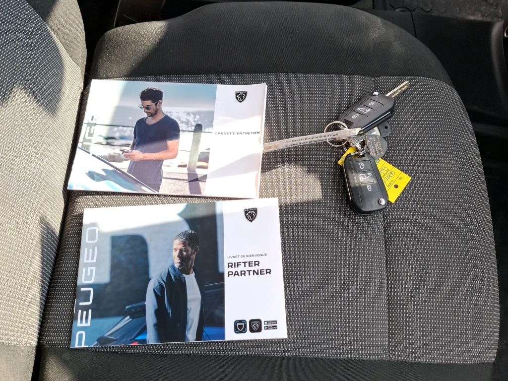 Peugeot PARTNER FOURGON STANDARD 650 KG BLUEHDI 100 S&S BVM6 PREMIUM 2022