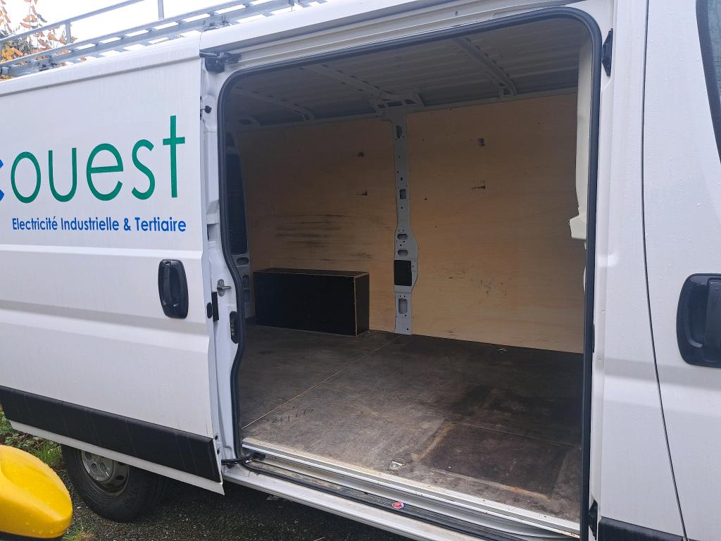 Peugeot BOXER TOLE 330 L2H1 BLUEHDI 140 S&S ASPHALT 2022