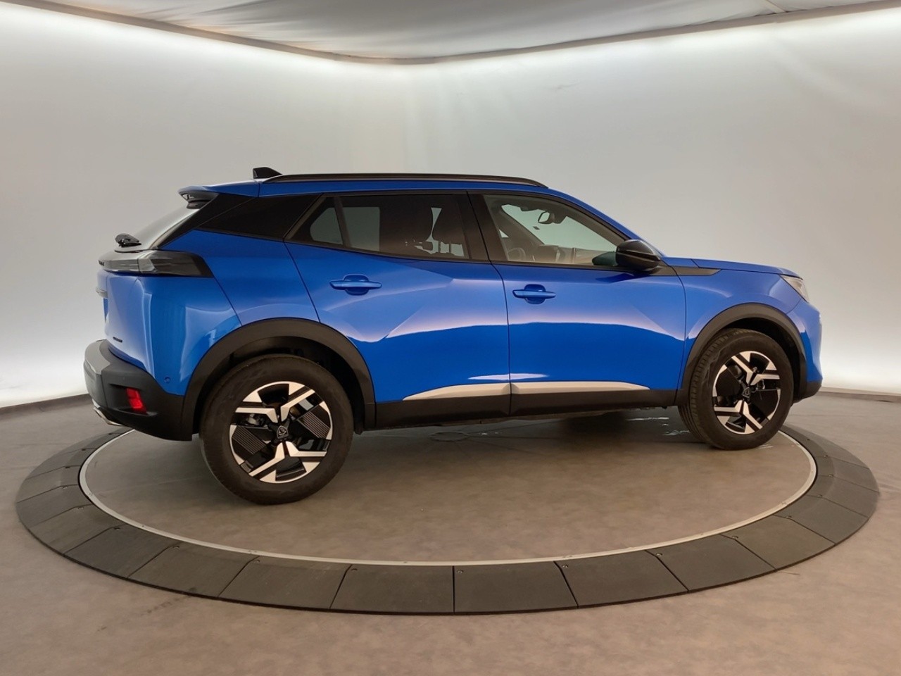 Peugeot 2008 Hybrid 136 e-DCS6 Allure 2024