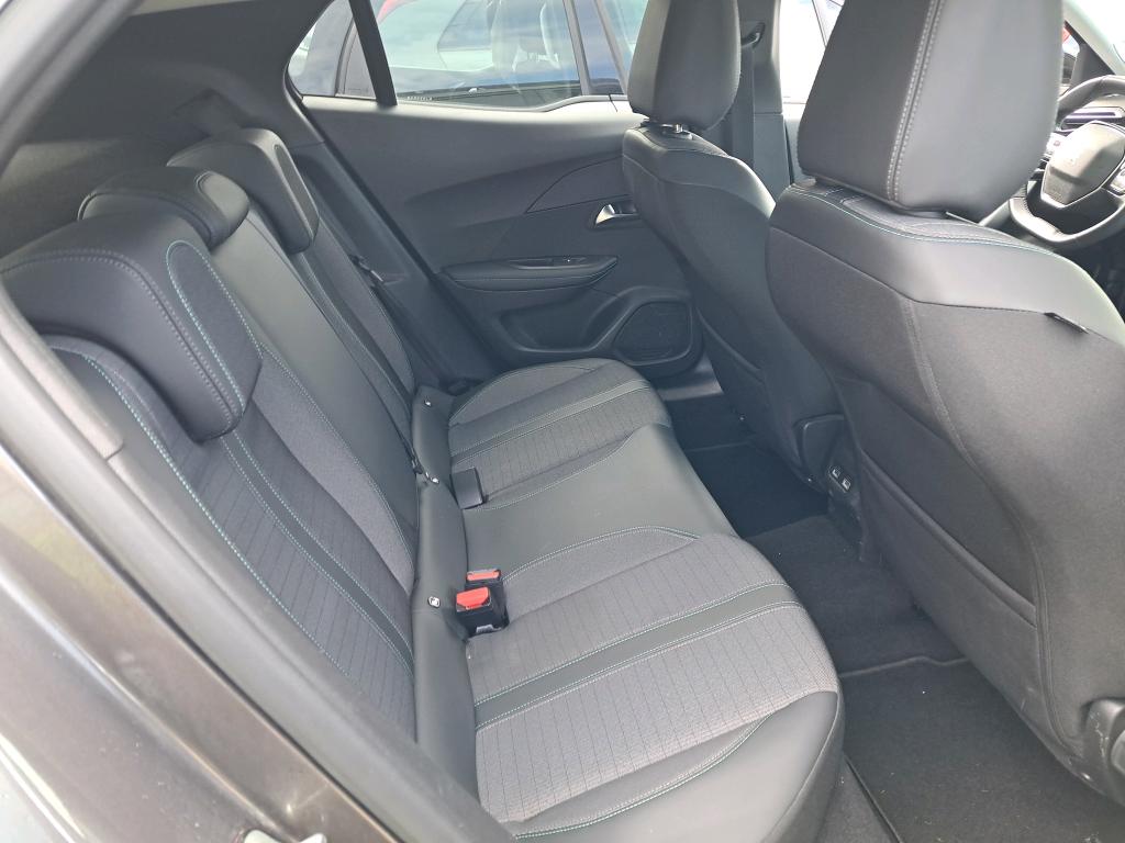 Peugeot 2008 BlueHDi 130 S&S EAT8 Allure 2022