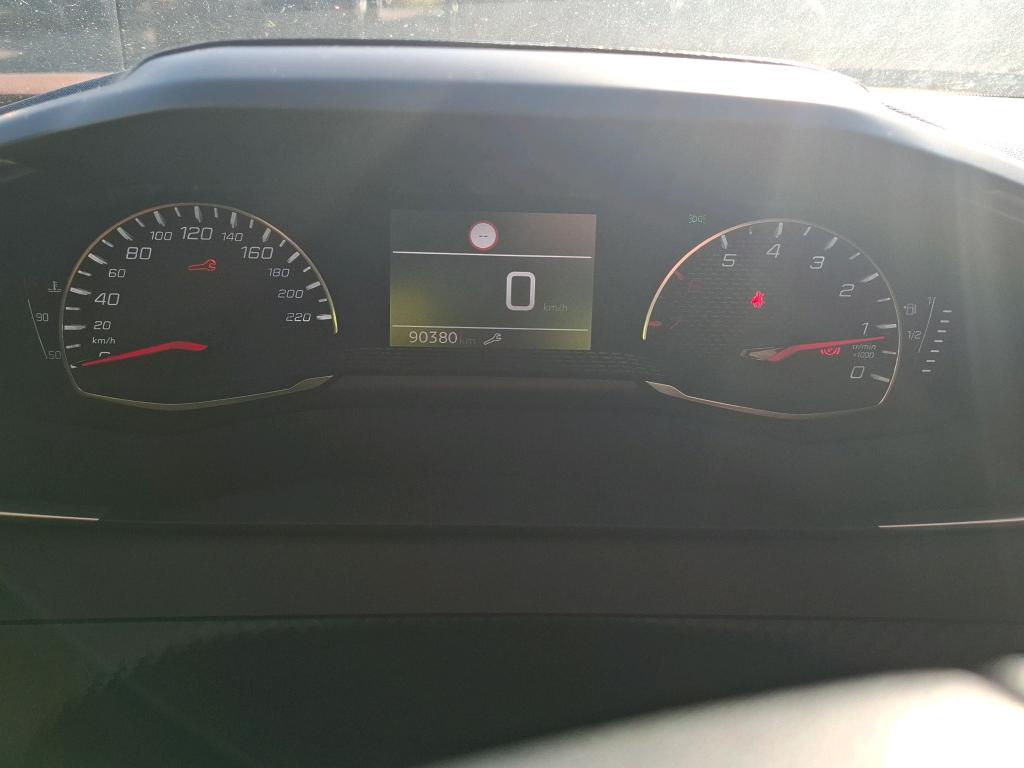 Peugeot 2008 BlueHDi 110 S&S BVM6 Active Business 2021