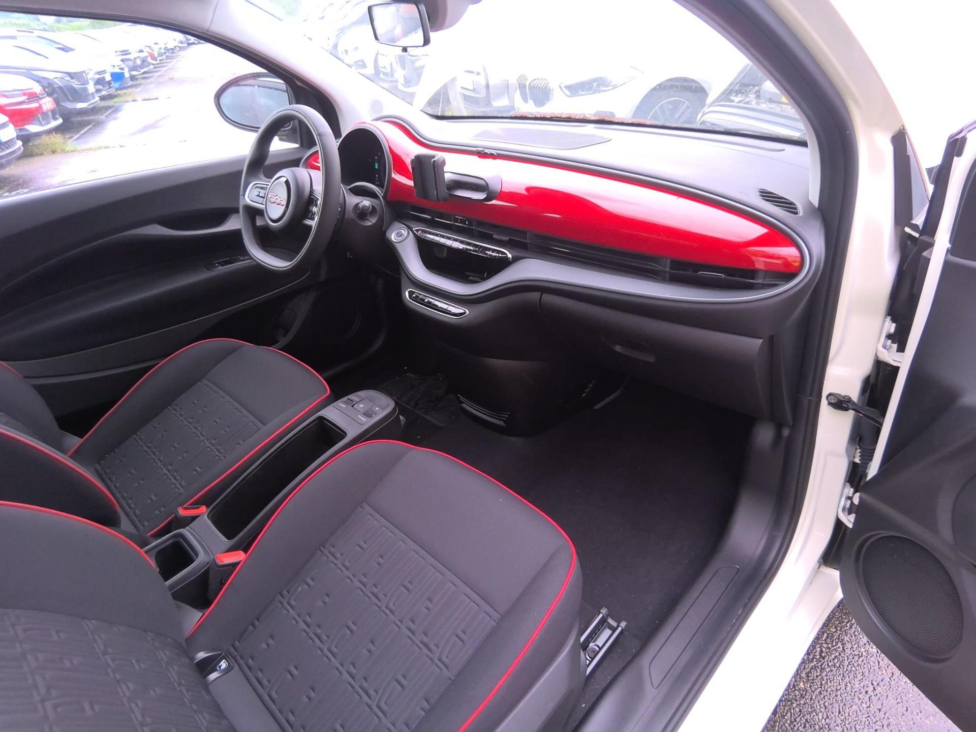 FIAT 500 e 95 ch (RED) 2.0 2023