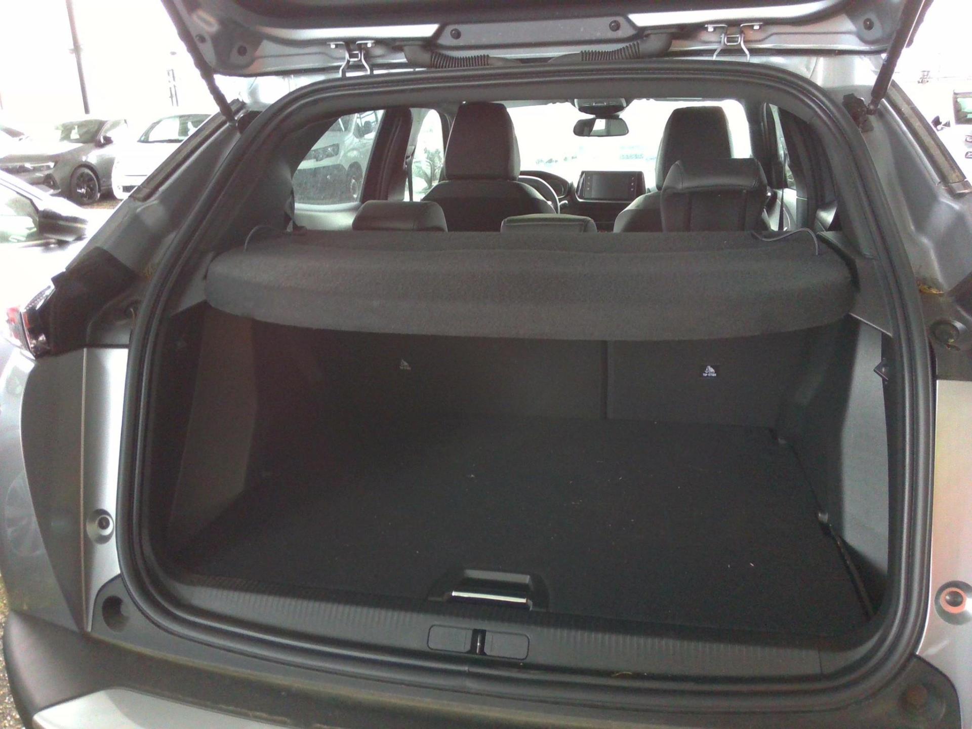 Peugeot 2008 BlueHDi 130 S&S EAT8 Allure 2023