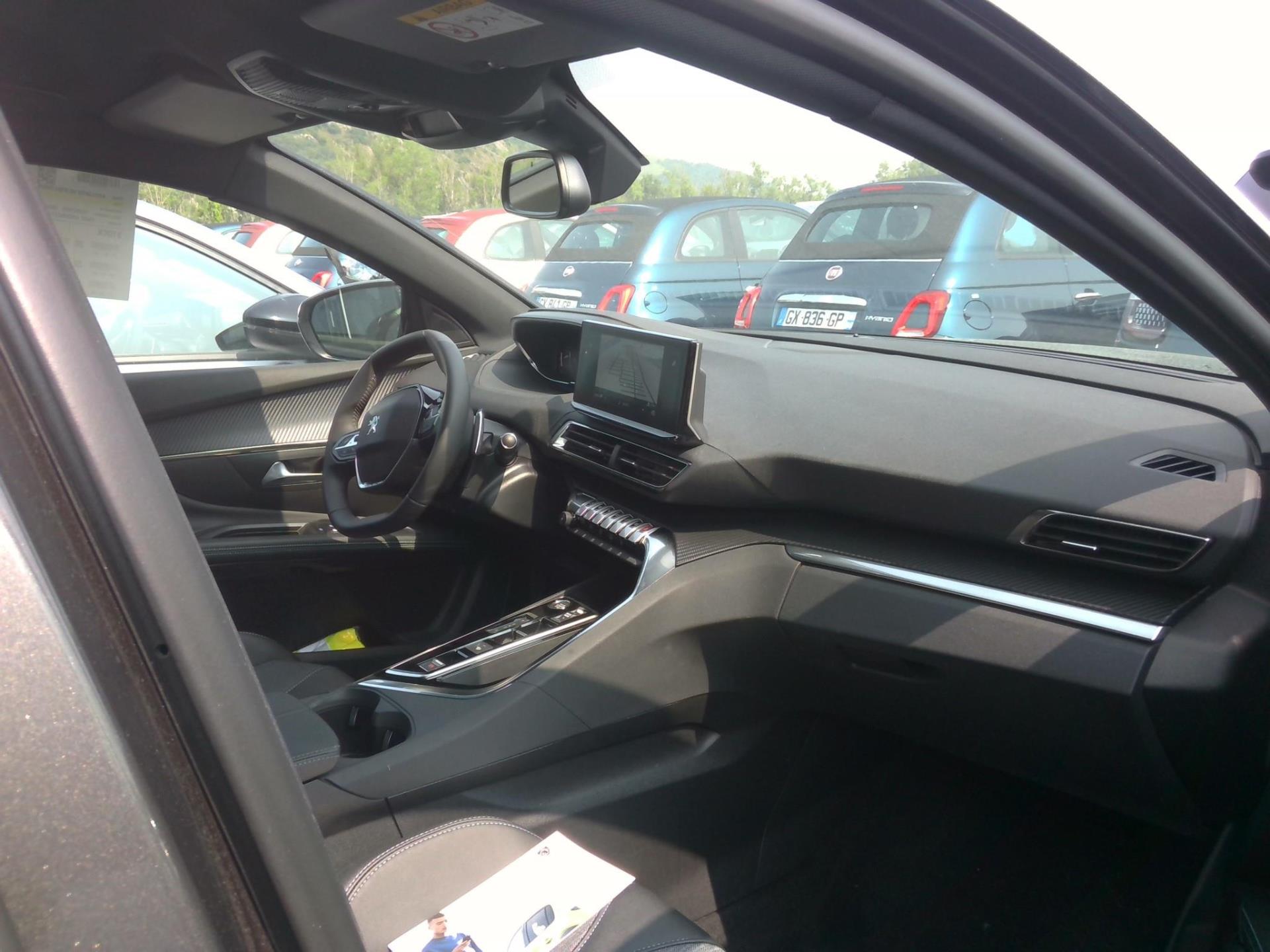 Peugeot 5008 BlueHDi 130ch S&S EAT8 Allure Pack 2024