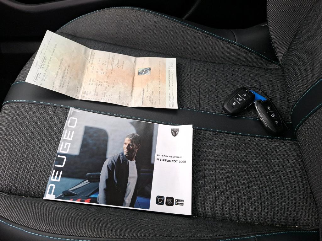 Peugeot 2008 PureTech 130 S&S EAT8 Allure Pack 2022