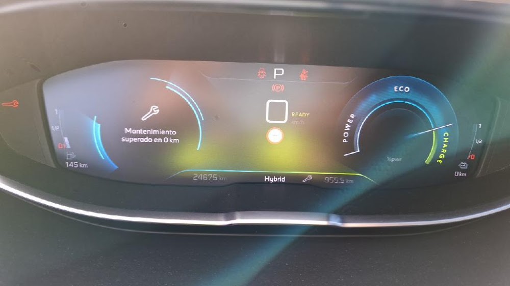 Foto Peugeot 3008 Hybrid 3