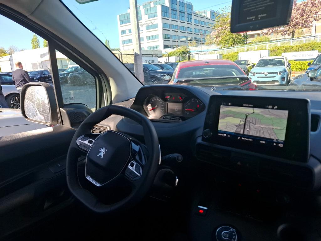 Peugeot PARTNER FOURGON STANDARD 650 KG BLUEHDI 130 S&S EAT8 ASPHALT 2021