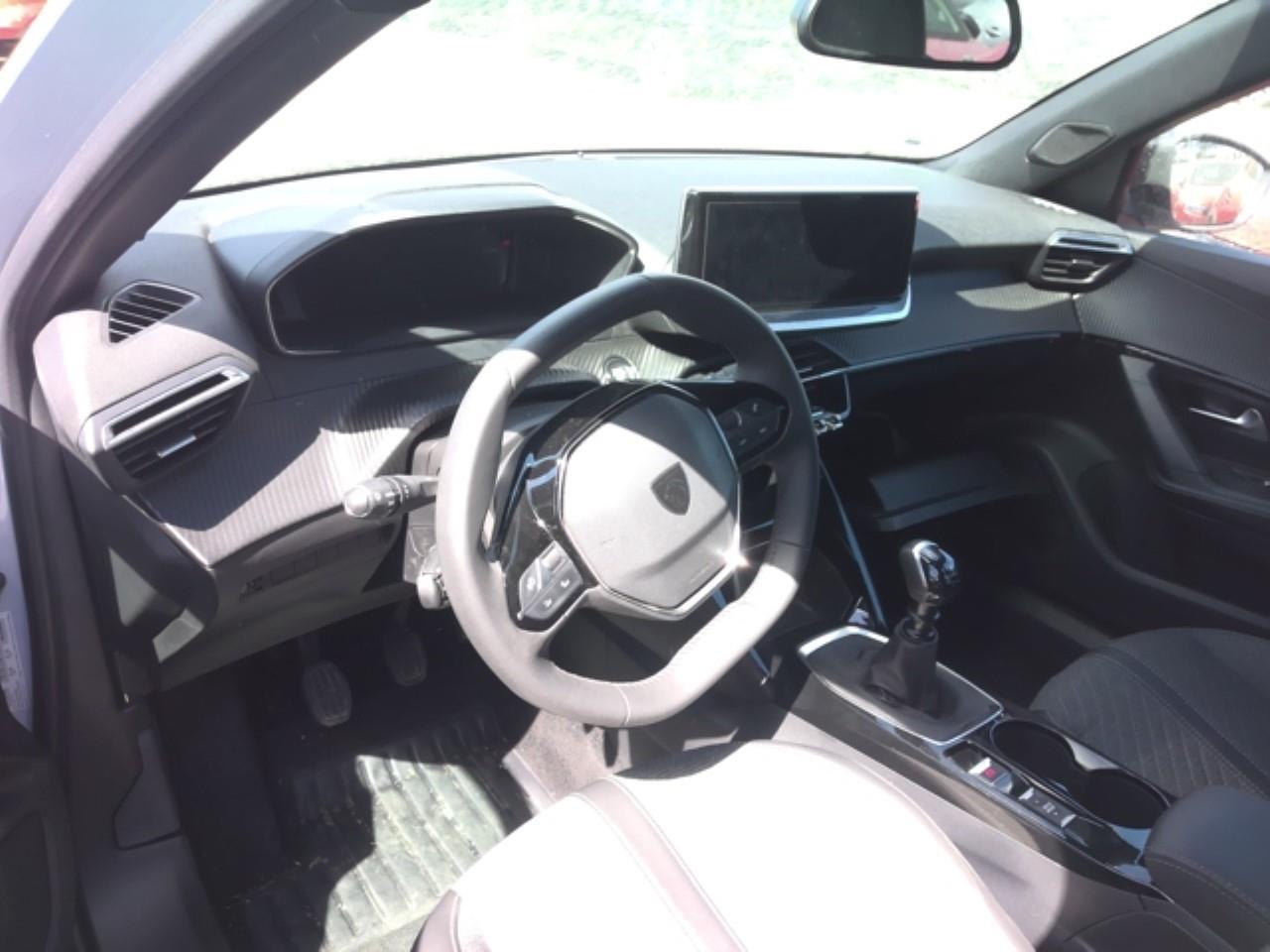 Foto Peugeot 2008 3
