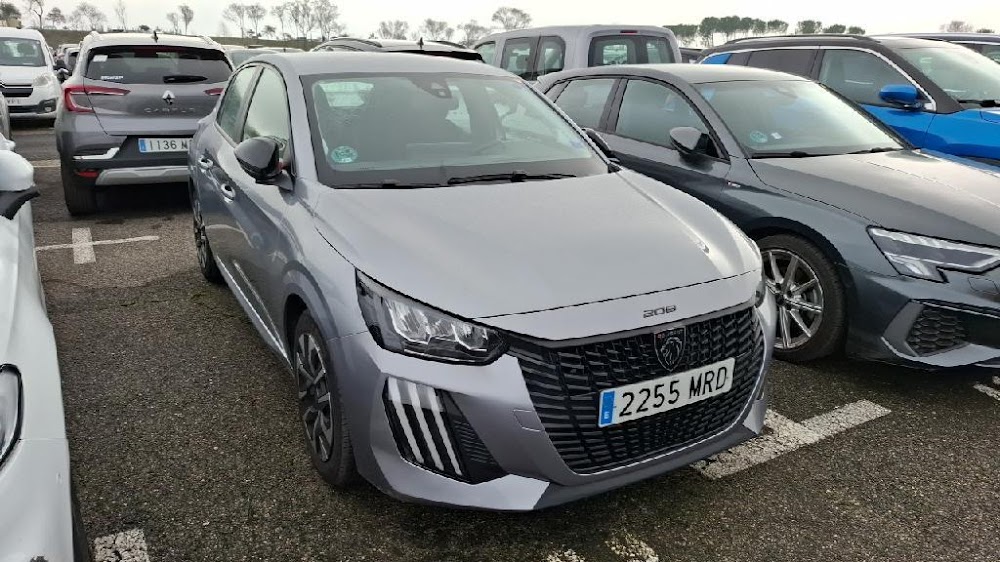 Foto Peugeot 208 10