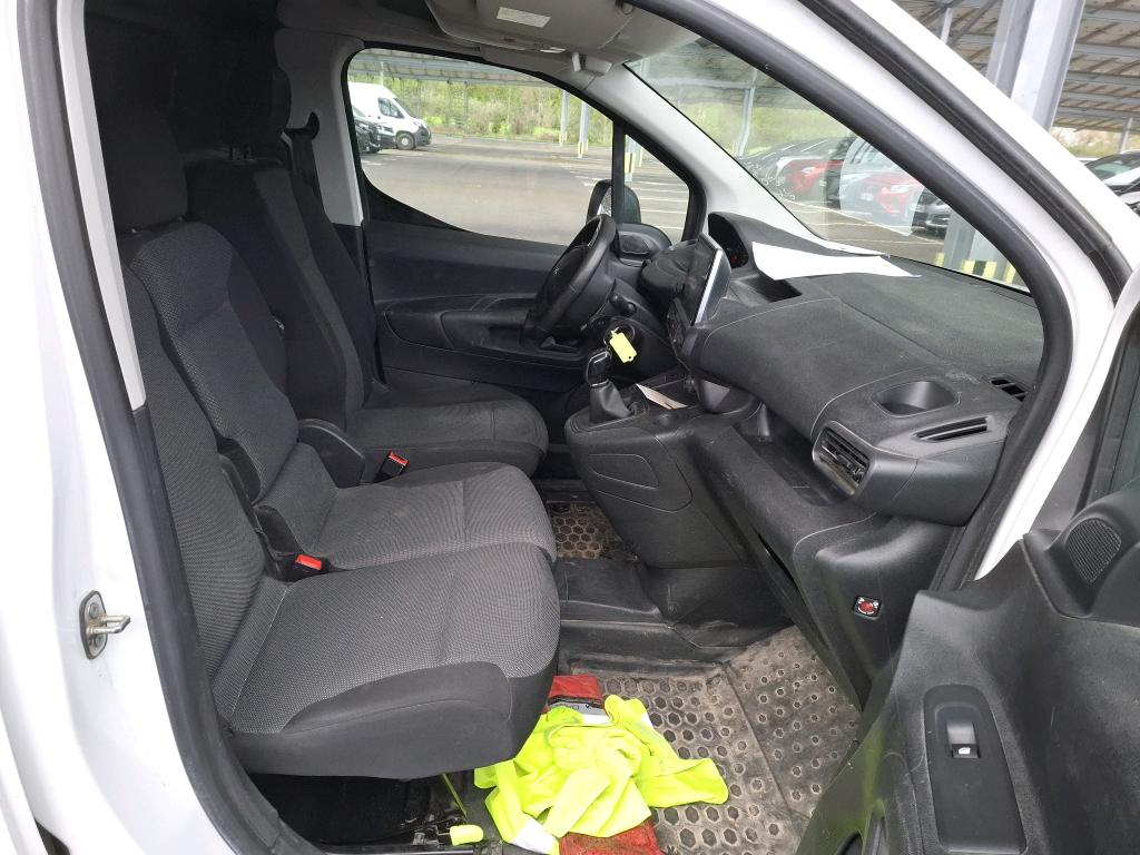 Peugeot PARTNER FOURGON STANDARD 650 KG BLUEHDI 75 BVM5 PREMIUM 2021