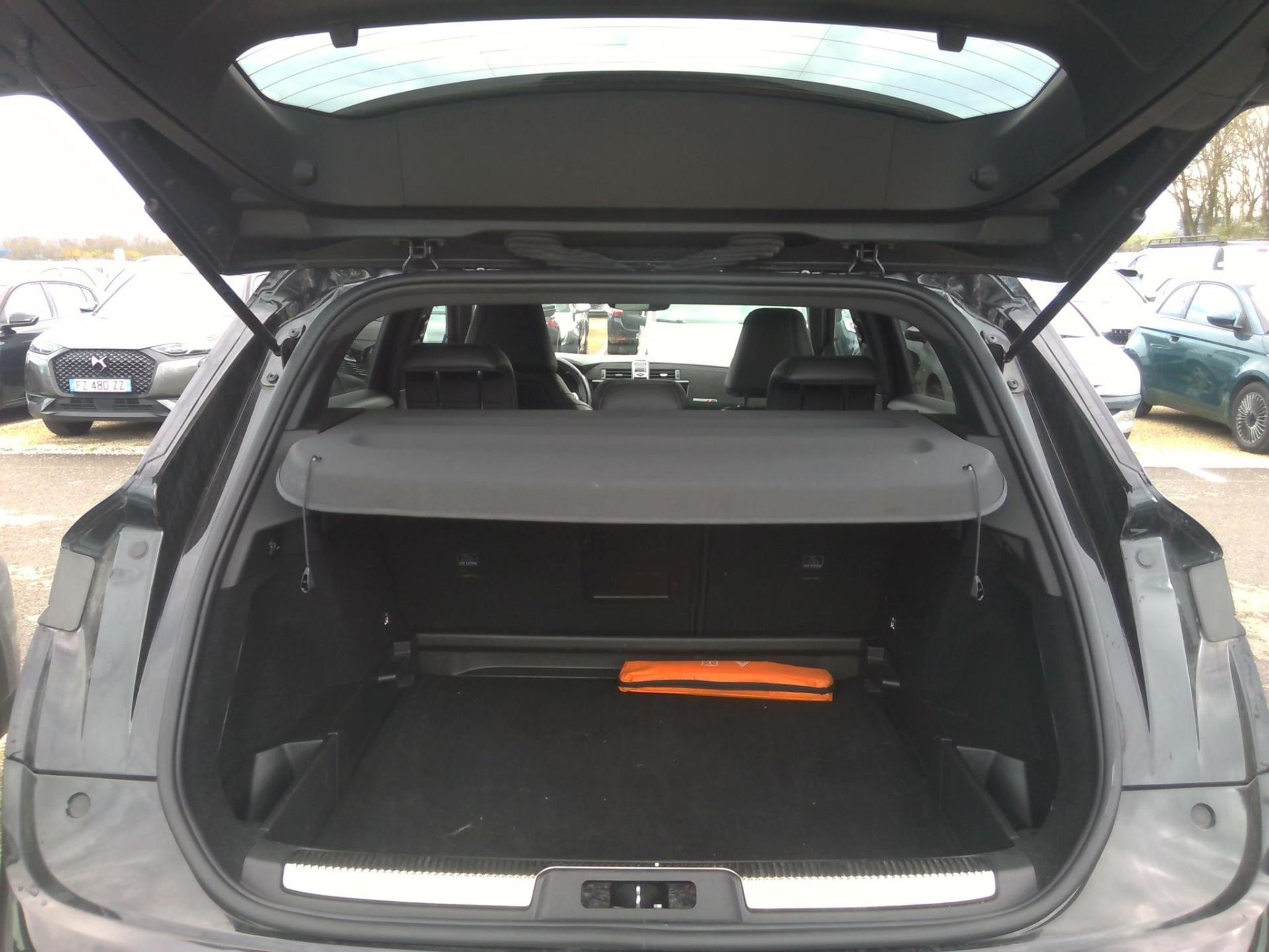 DS DS7 Crossback BlueHDi 130 EAT8 Performance Line 2021