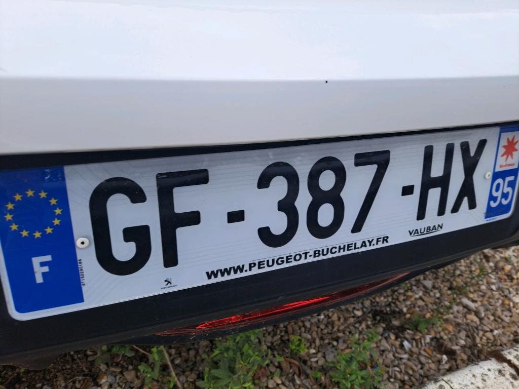 Peugeot 208 PureTech 75 S&S BVM5 Like 2022