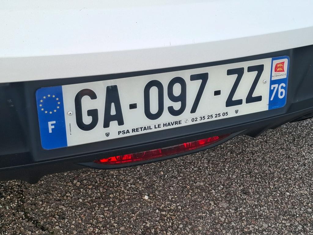 Peugeot 208 BLUEHDI 100 S&S BVM6 PREMIUM 2021